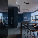纯黑极简住宅，上海 / 费弗空间设计