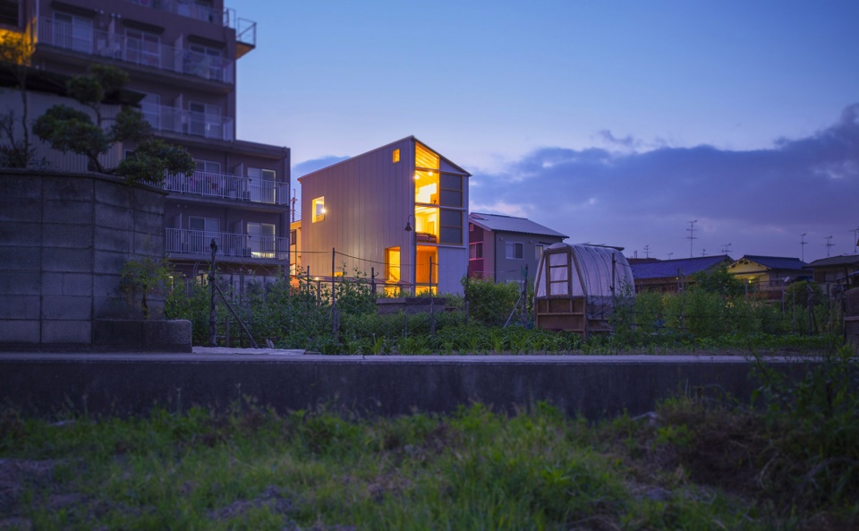 House for Pottery Festival by Office for Environment Architecture