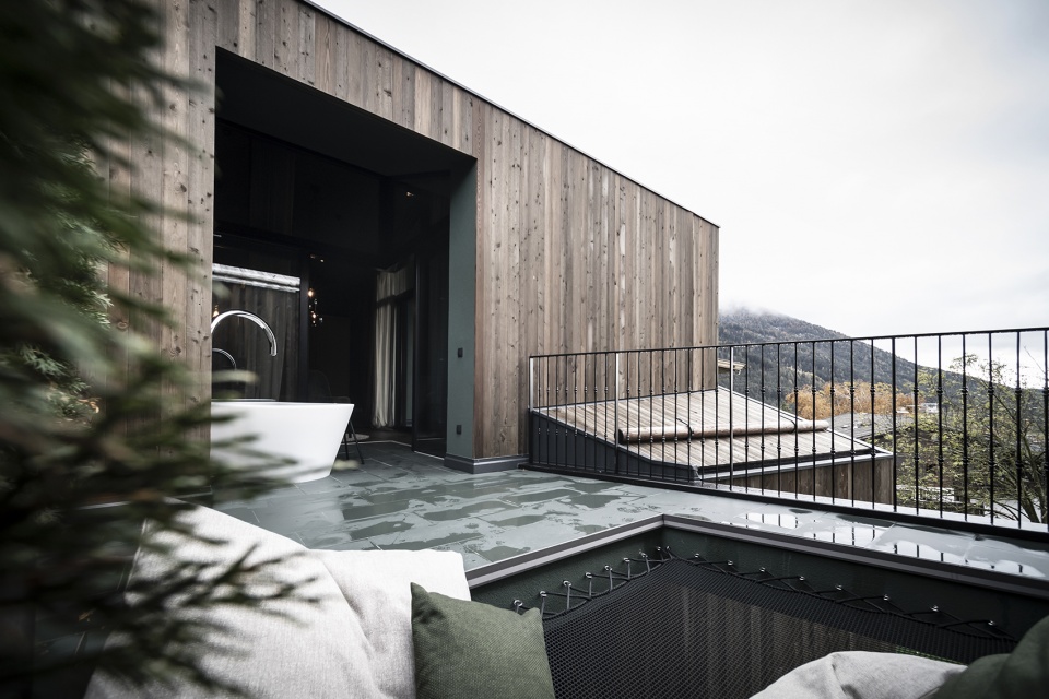 floris green suites by noa