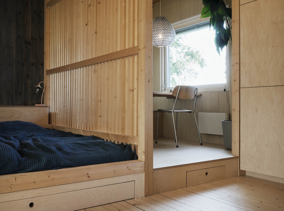 Wood Slat Shotgun House Austigard Arkitektur