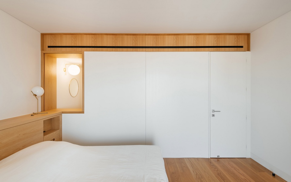 building in costa do castelo by aurora arquitectos