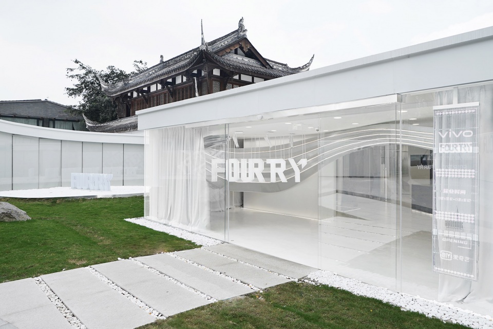 Fourtry Space SLT