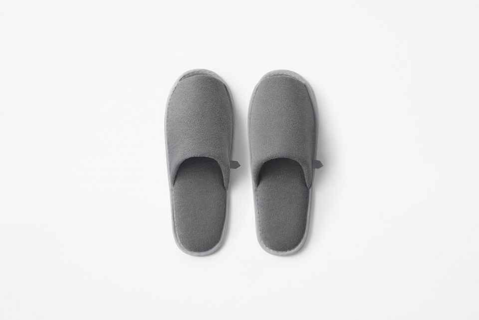 inflight amenity kit by nendo