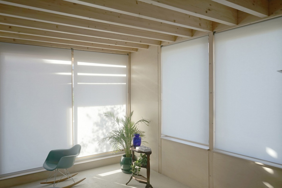 Suspended House OFFICE MUTO