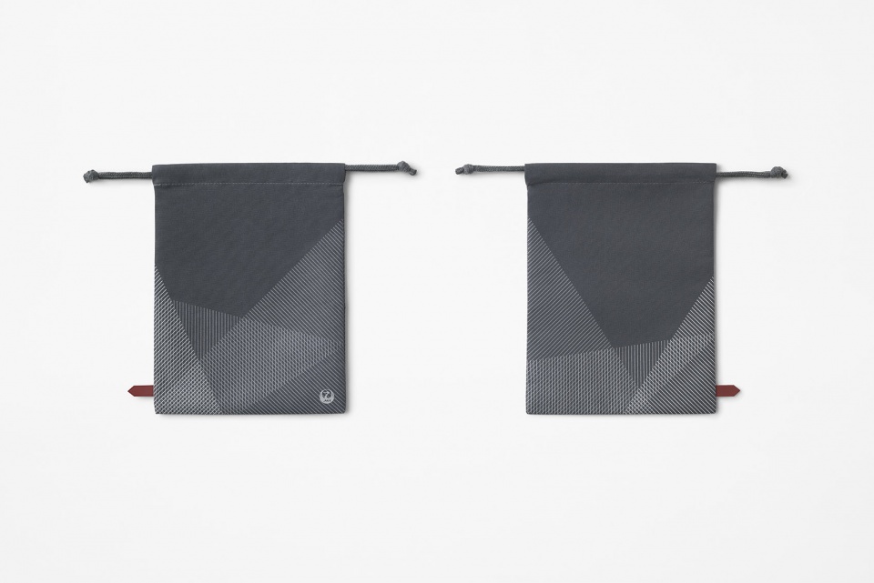 inflight amenity kit by nendo