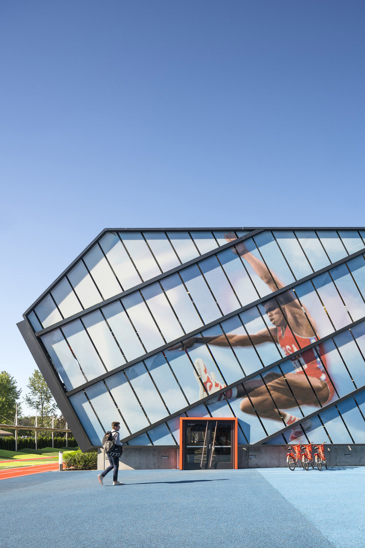 la garage at nike world headquarters by srg partnership