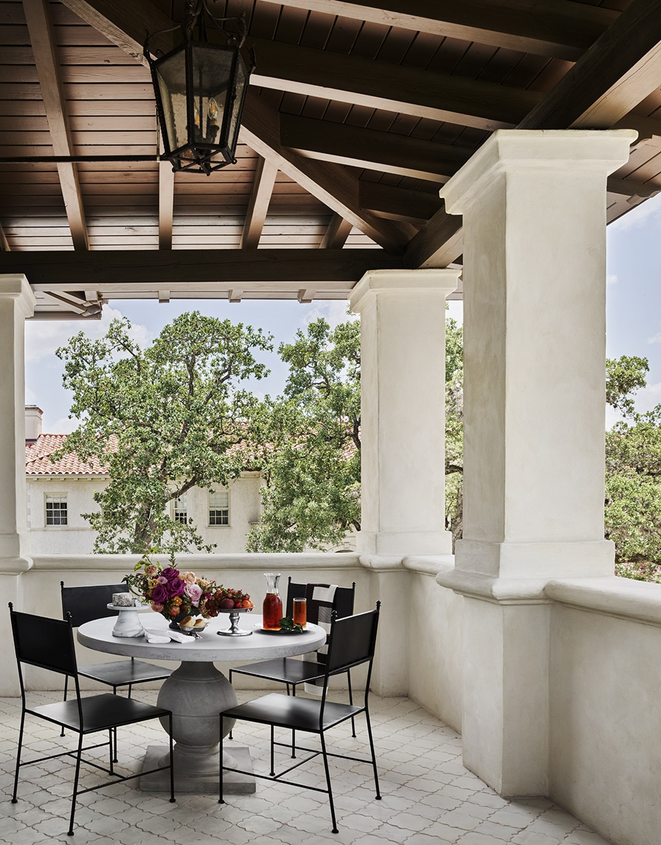 Commodore Perry Estate by Clayton Korte Moule Polyzoides Ken Fulk Ten Eyck Landscape Architects
