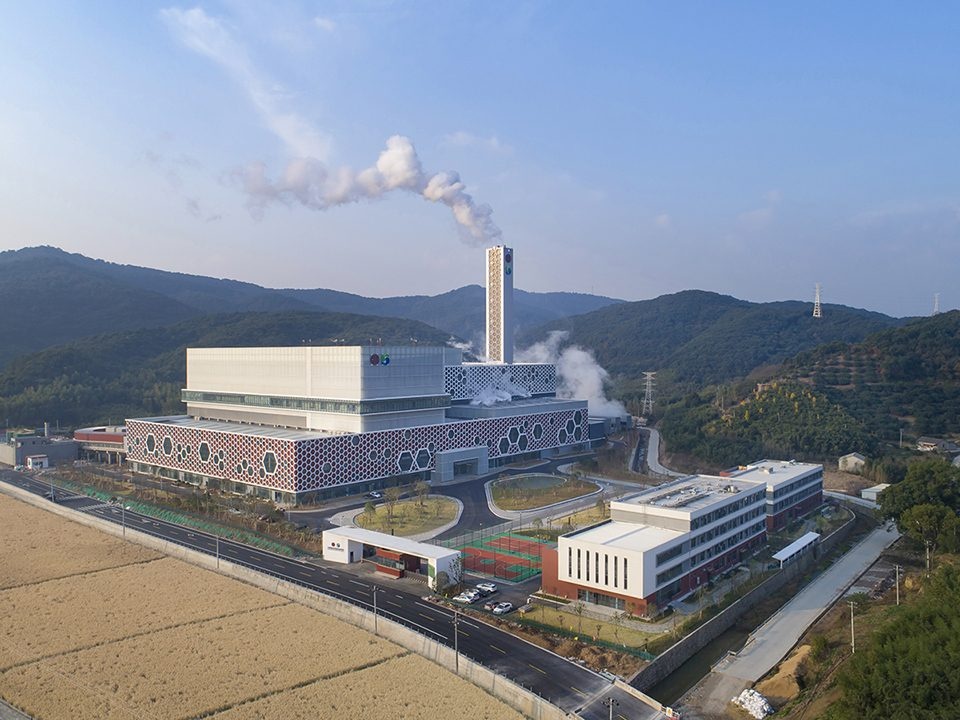 Ningbo Yinzhou Domestic Waste Incineration Power Plant China by AIA Architectes 960x720