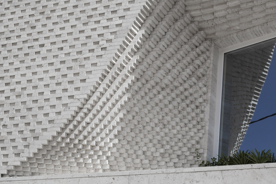 Mahallat Residental Building No3 by CAAT Studio