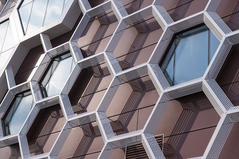 Ningbo Yinzhou Domestic Waste Incineration Power Plant China by AIA Architectes 960x640