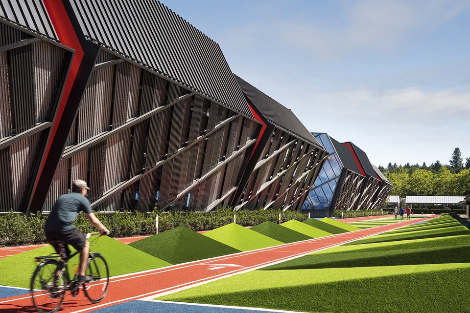 la garage at nike world headquarters by srg partnership