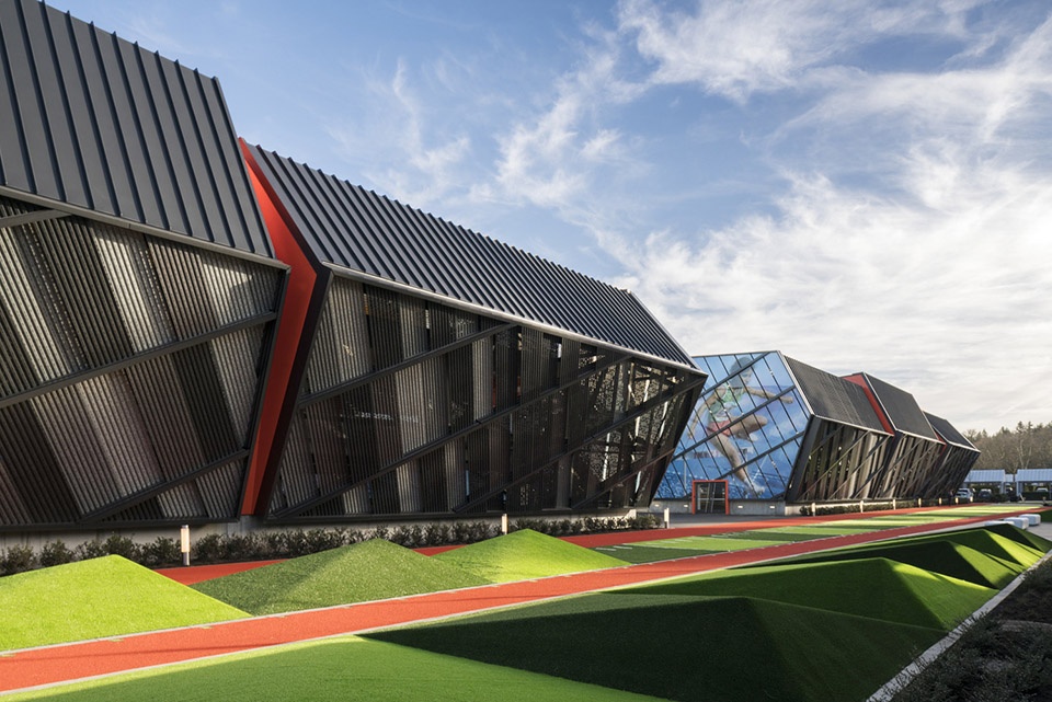 la garage at nike world headquarters by srg partnership