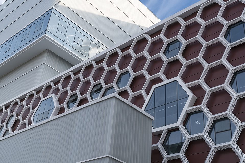 Ningbo Yinzhou Domestic Waste Incineration Power Plant China by AIA Architectes 960x640