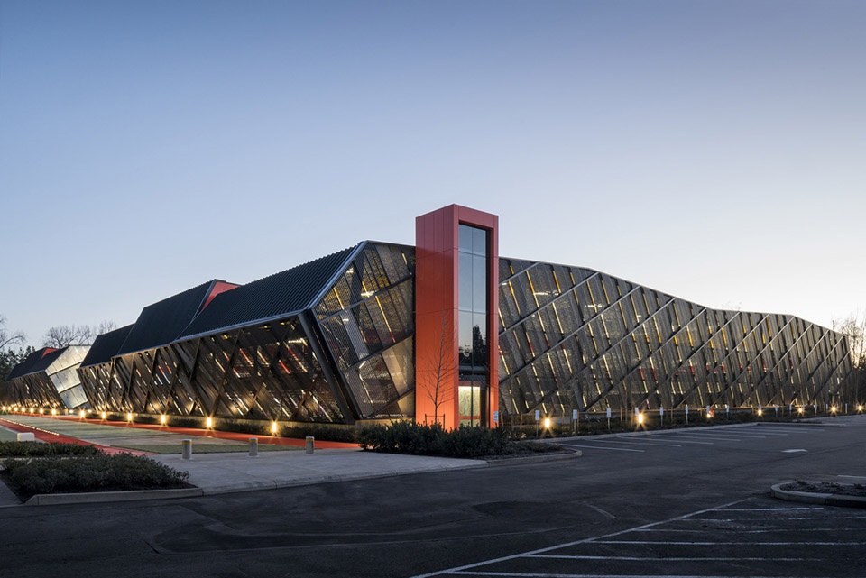 la garage at nike world headquarters by srg partnership