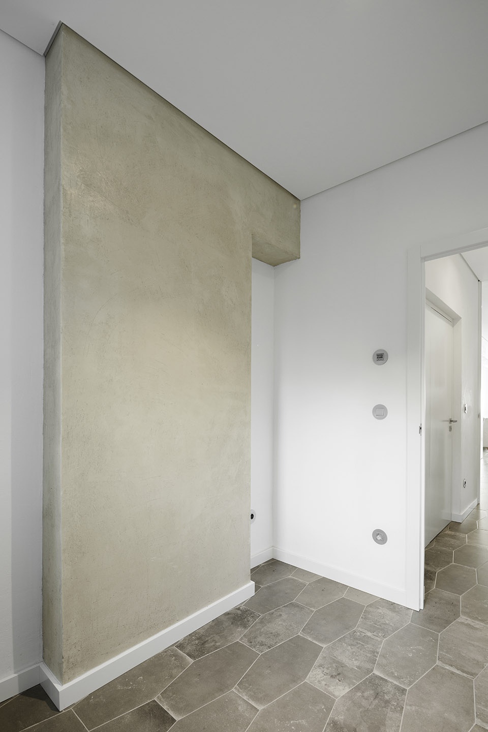 lar familiar by paulo moreira architectures