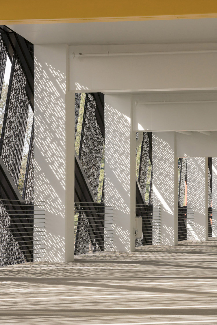 la garage at nike world headquarters by srg partnership