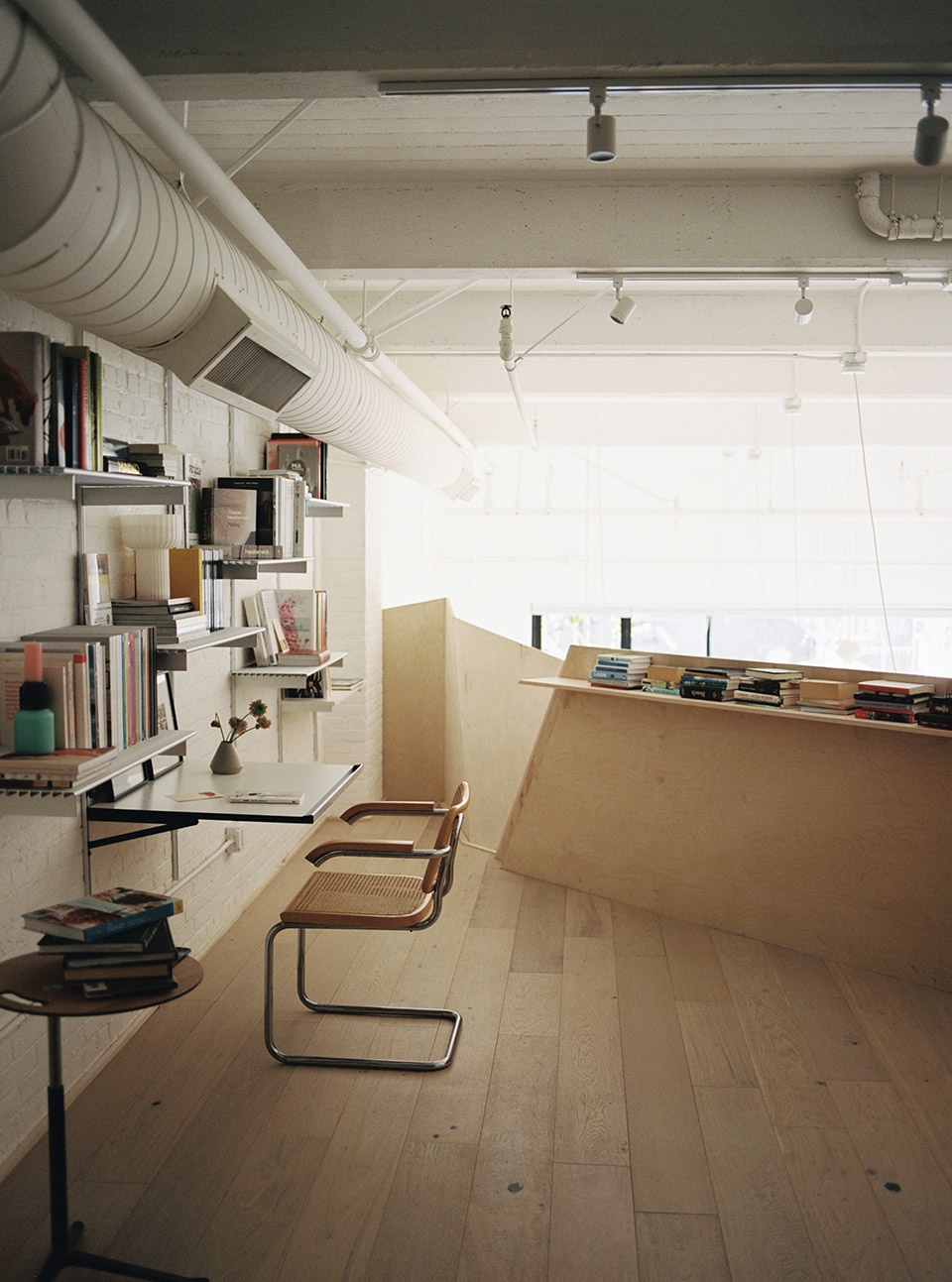 THE BISCUIT LOFT by OWIU Studio