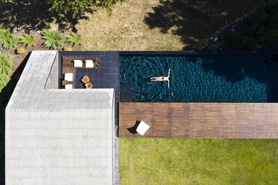 casa dos sobreiros by hugo pereira arquitetos