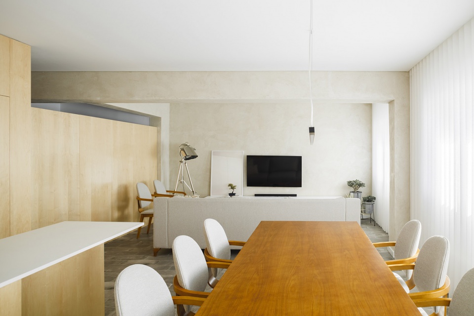 lar familiar by paulo moreira architectures