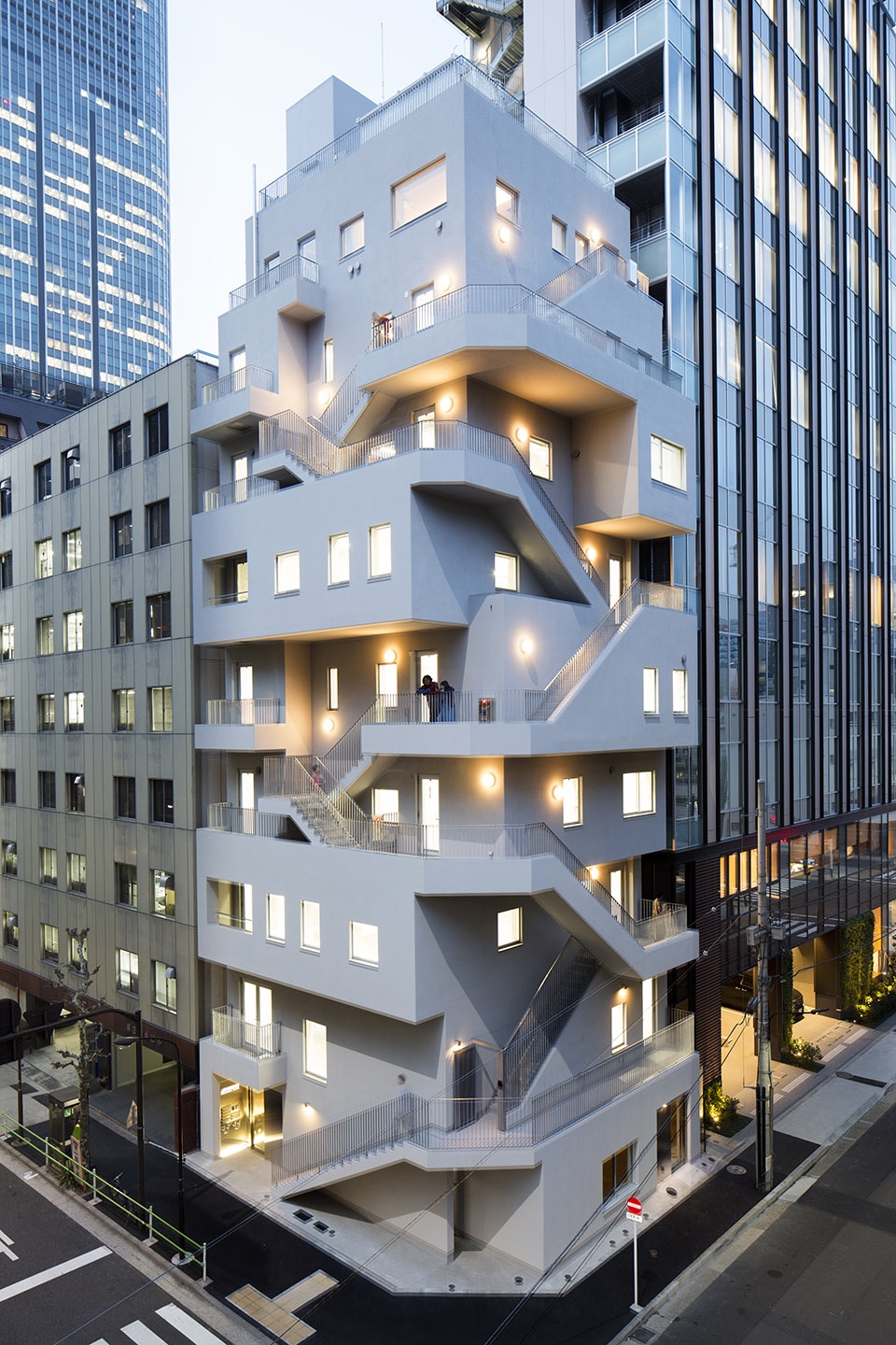 arakawa bldg by nikken sekkei ltd