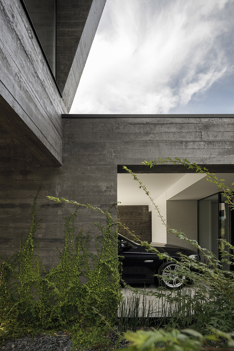 casa dos sobreiros by hugo pereira arquitetos