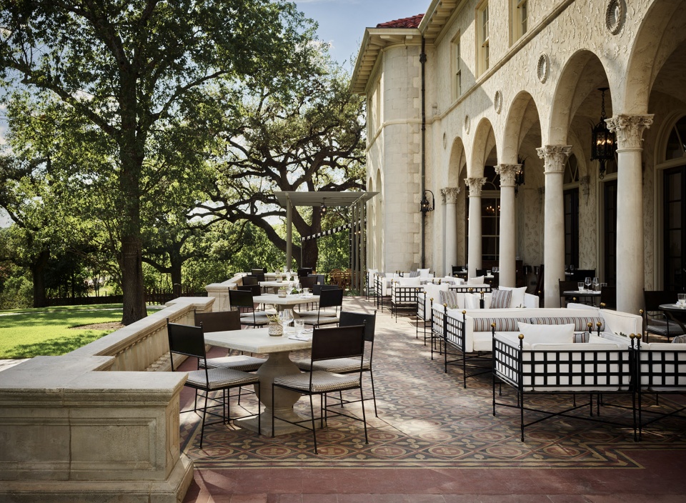 Commodore Perry Estate by Clayton Korte Moule Polyzoides Ken Fulk Ten Eyck Landscape Architects