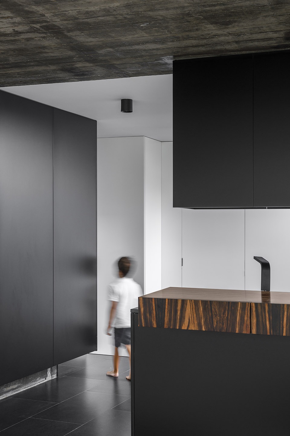 casa dos sobreiros by hugo pereira arquitetos