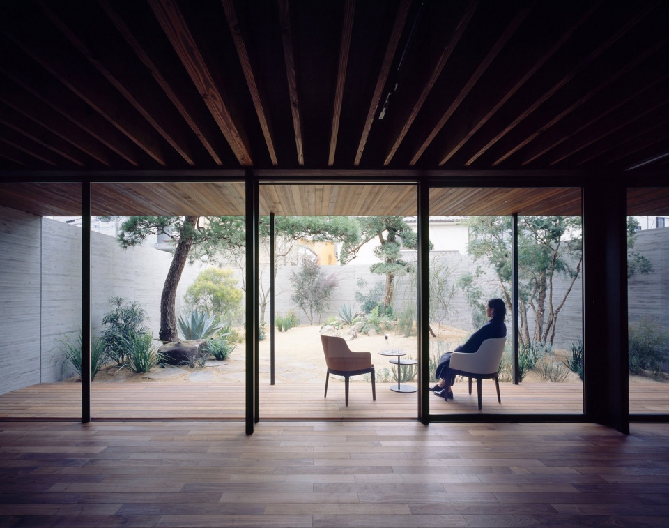NOBLE APOLLO Architects Associates