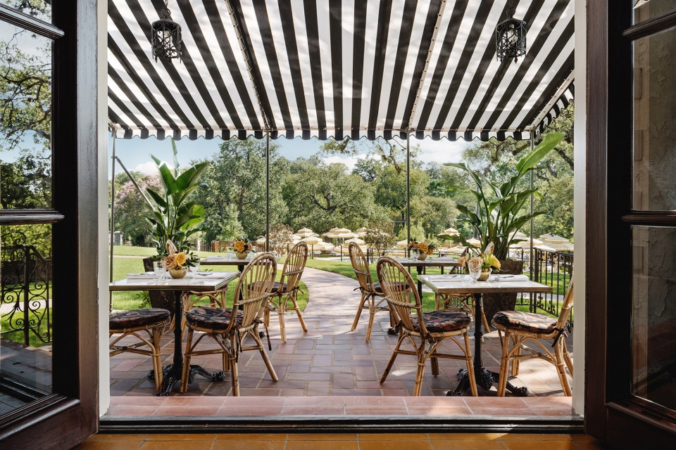 Commodore Perry Estate by Clayton Korte Moule Polyzoides Ken Fulk Ten Eyck Landscape Architects