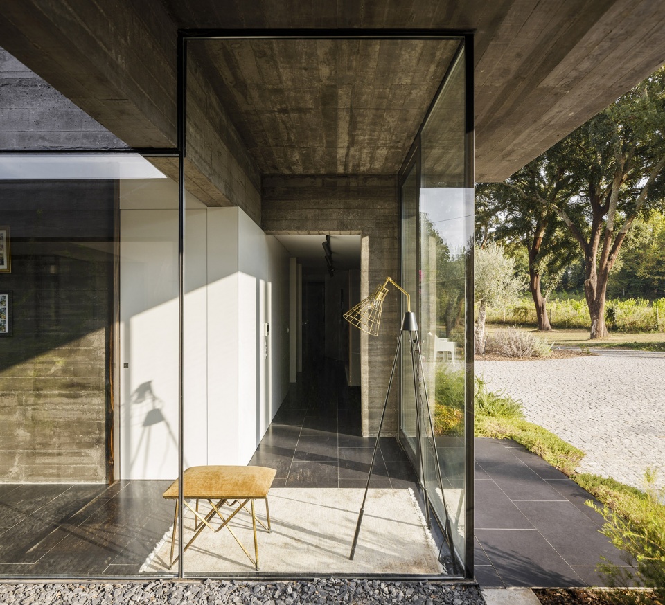 casa dos sobreiros by hugo pereira arquitetos