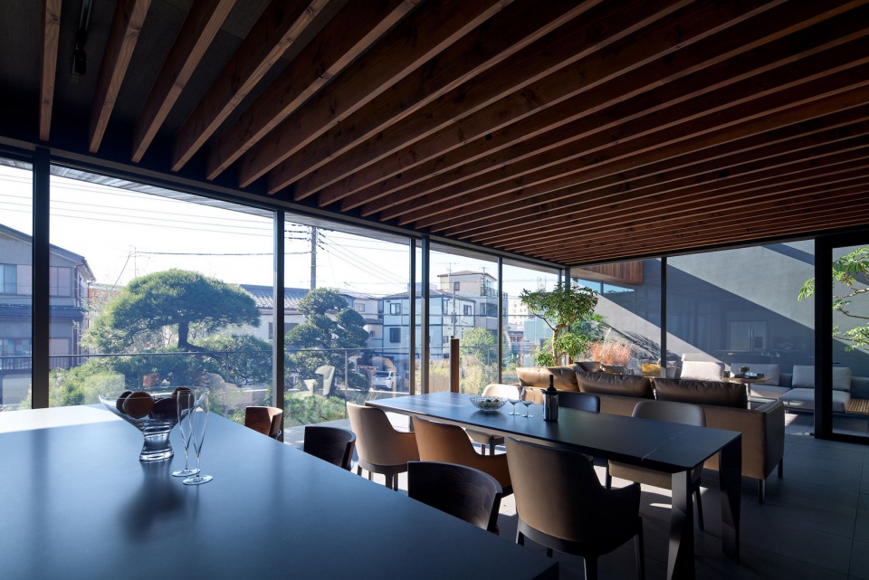 NOBLE APOLLO Architects Associates