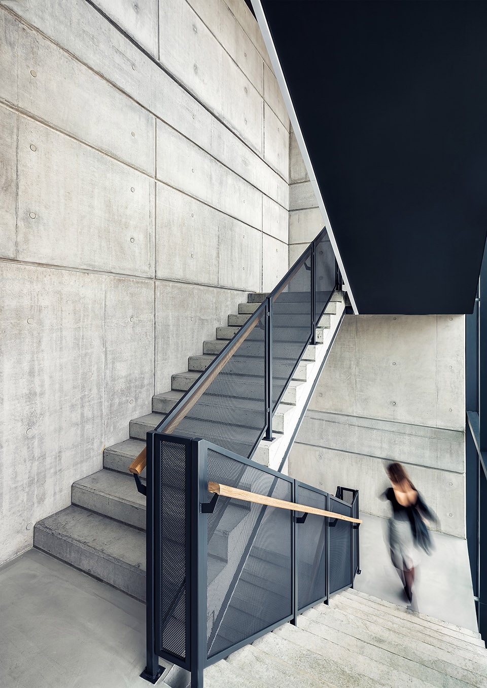 desizo monni administrative building bulgaria by aa architects