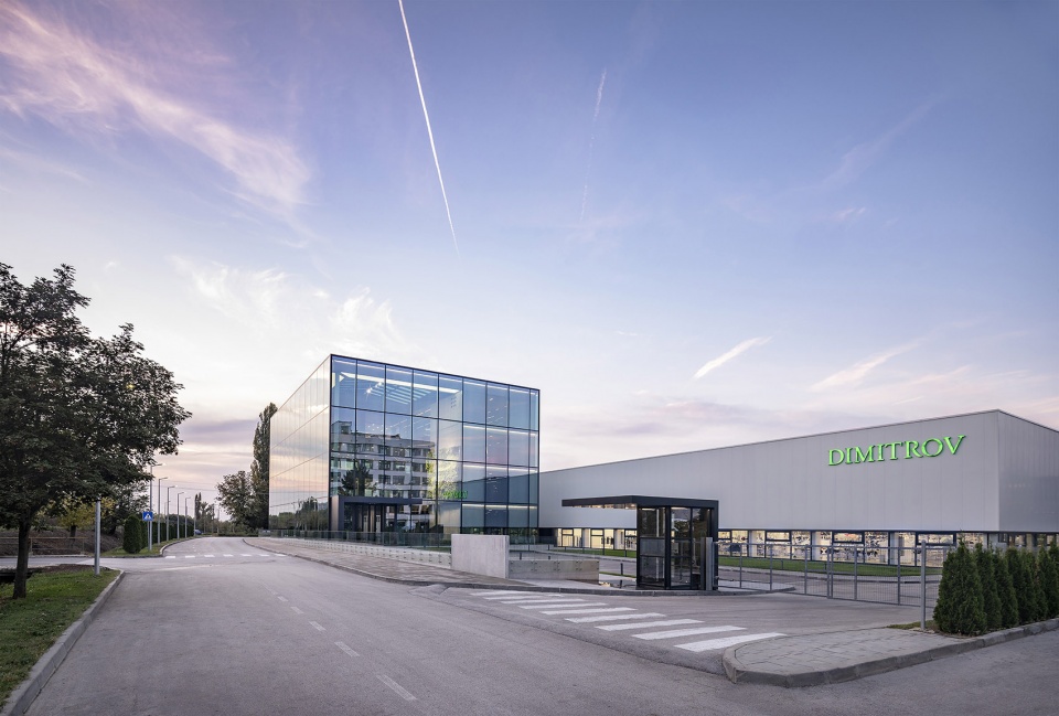 desizo monni administrative building bulgaria by aa architects
