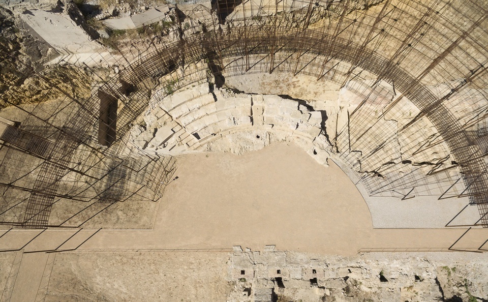 a brief introduction about theater design