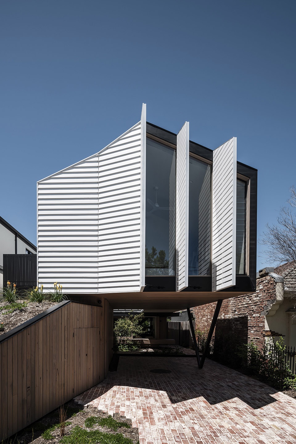 Pop Up House by FIGR ARCHITECTURE STUDIO