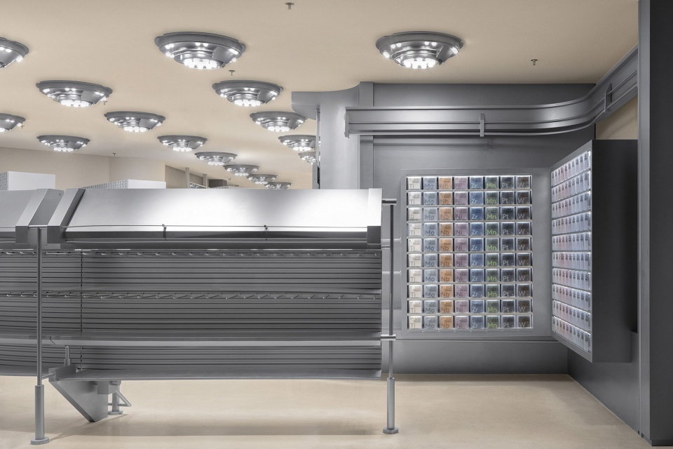 bananain concept store by some thoughts