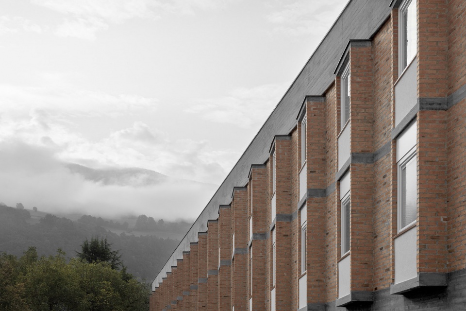 cusanus academy renovation by modusarchitects