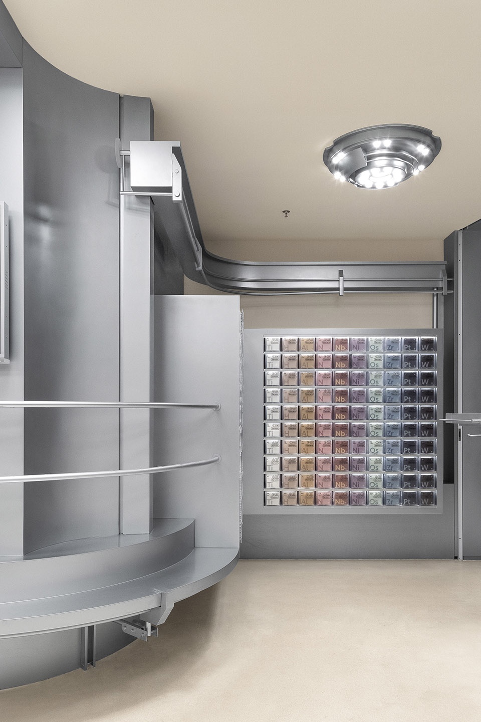 bananain concept store by some thoughts