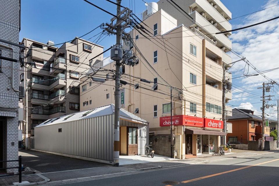 toolbox house by yyaa