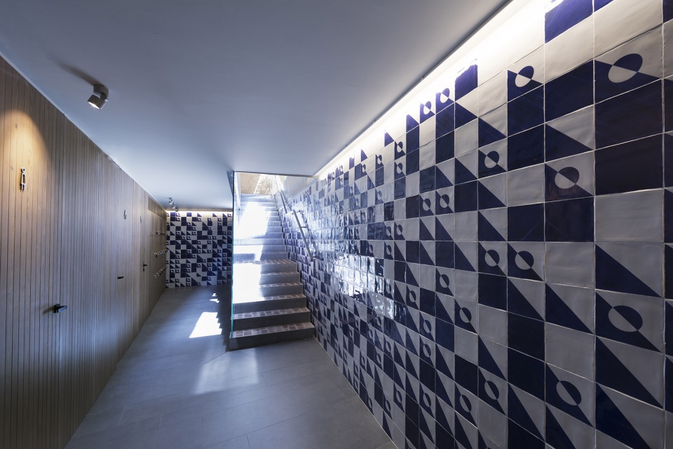 Bombas Gens Art Centre by Ramon Esteve Estudio