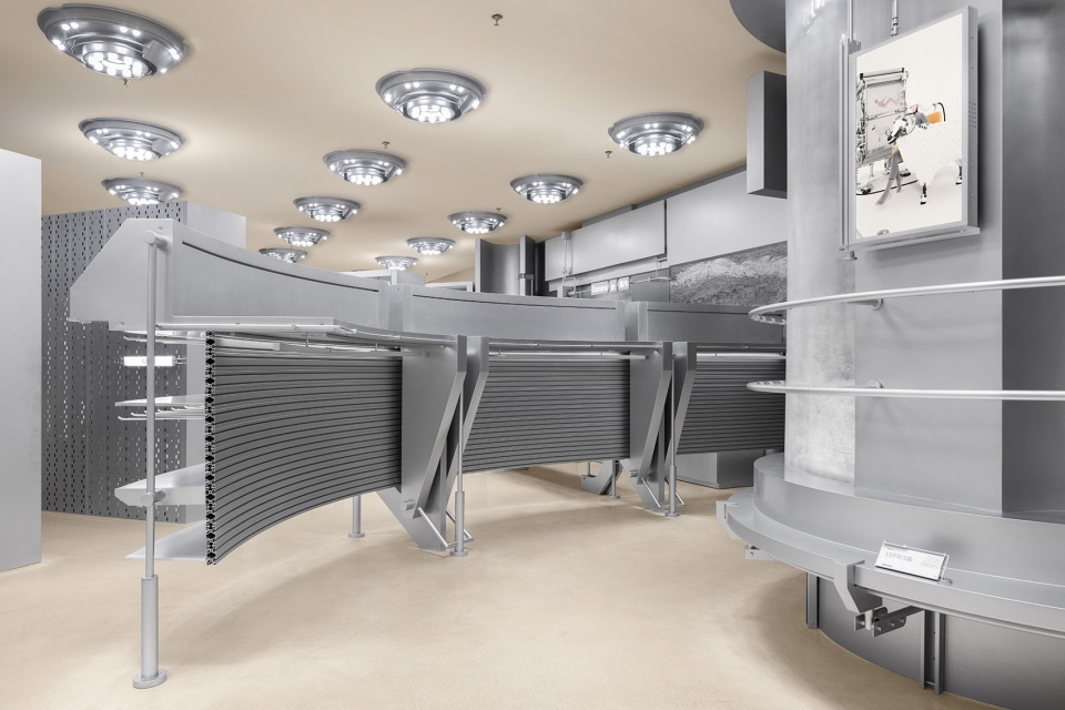 bananain concept store by some thoughts