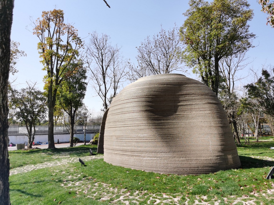 a robot 3d printed concrete book cabin china by professor xu weiguos team from the tsinghua university school of architecture