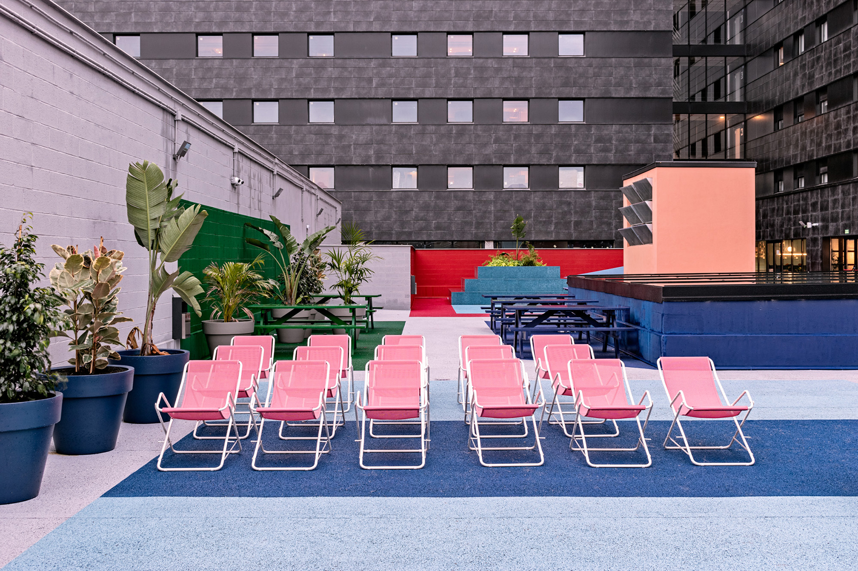resa bilbao student residency by masquespacio