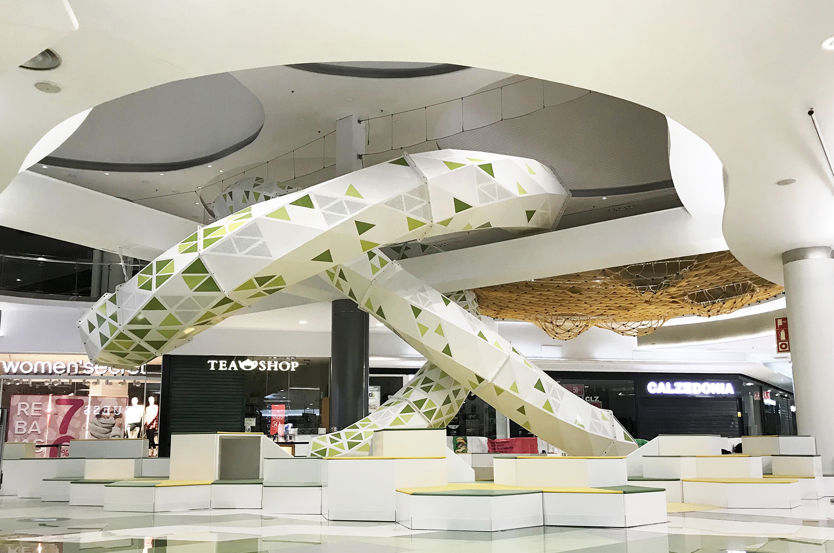 laljub playground by carve