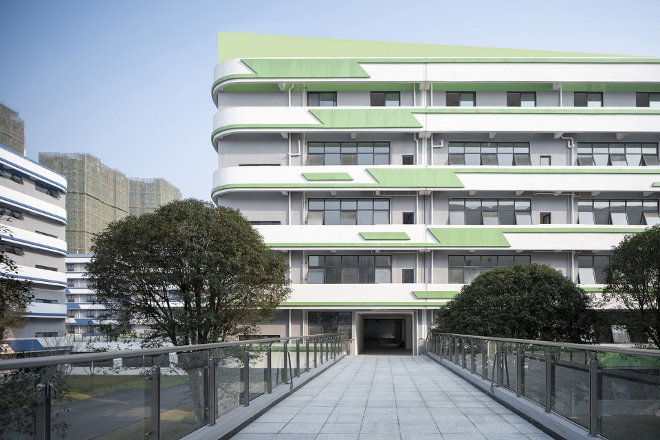 chengdu new century foreign language school china by zzhk architects