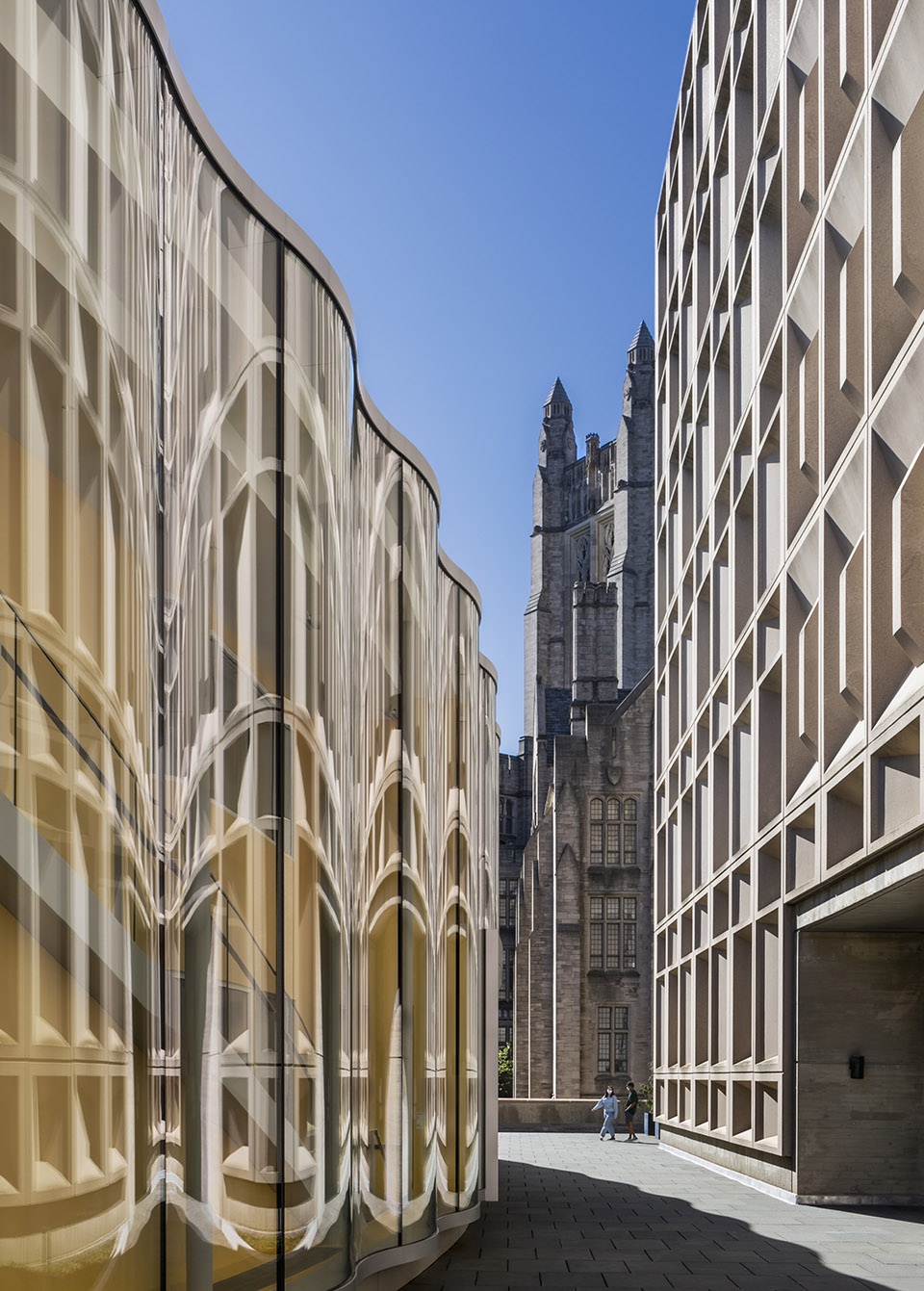 yale university center for innovative thinking by weiss manfredi