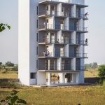 飞行墙壁招待所，印度 / Dhulia Architecture Design Studio