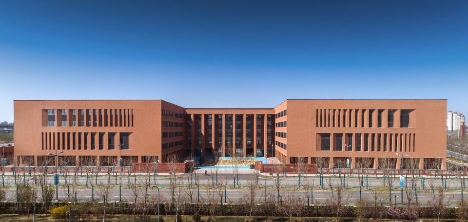 Tianjin Second Xinhua Middle School Tongji Architecture Design