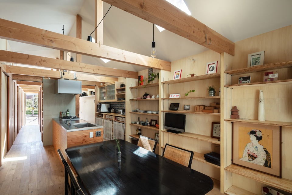 toolbox house by yyaa