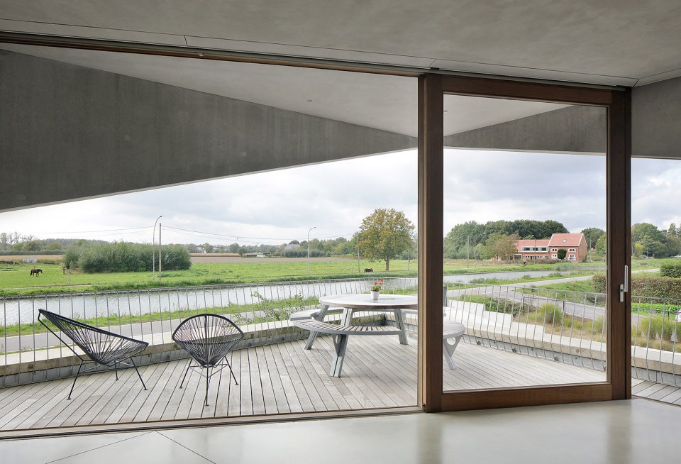 house n dp by graux baeyens architecten